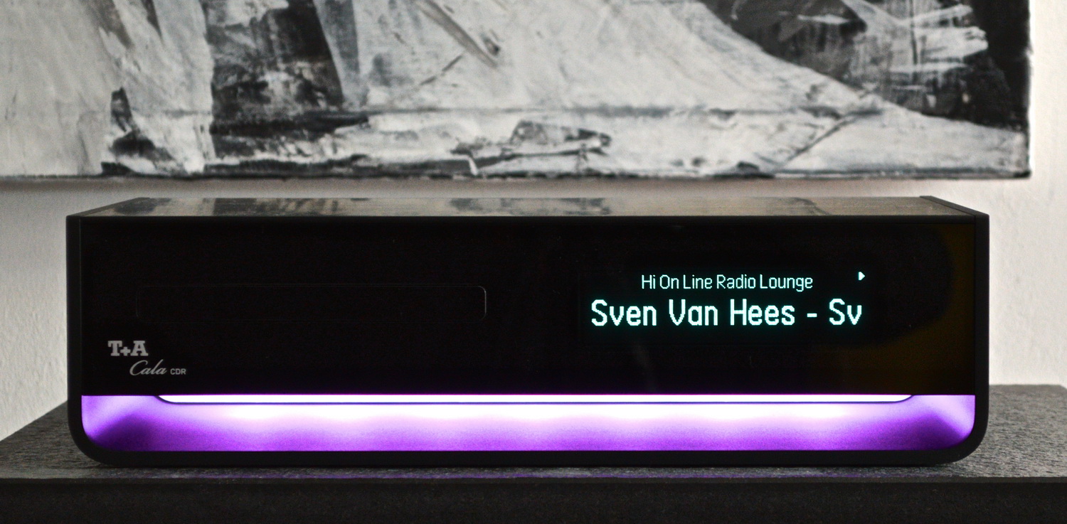 Компактная мультимедийная стерео система