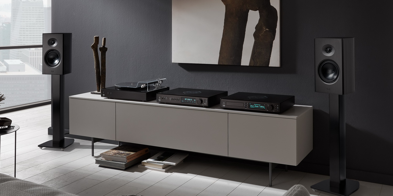 Интегральный стерео усилитель