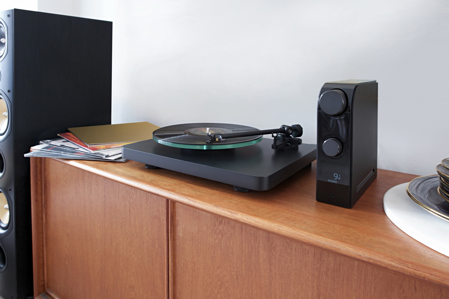 Интегральный стерео усилитель с цифровыми входами